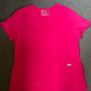 TOP AND BOTTOMS — Figs Ultra Rose Casma Med Top and Zamora petite medium joggers